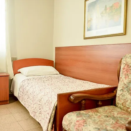 Hostel Niku *